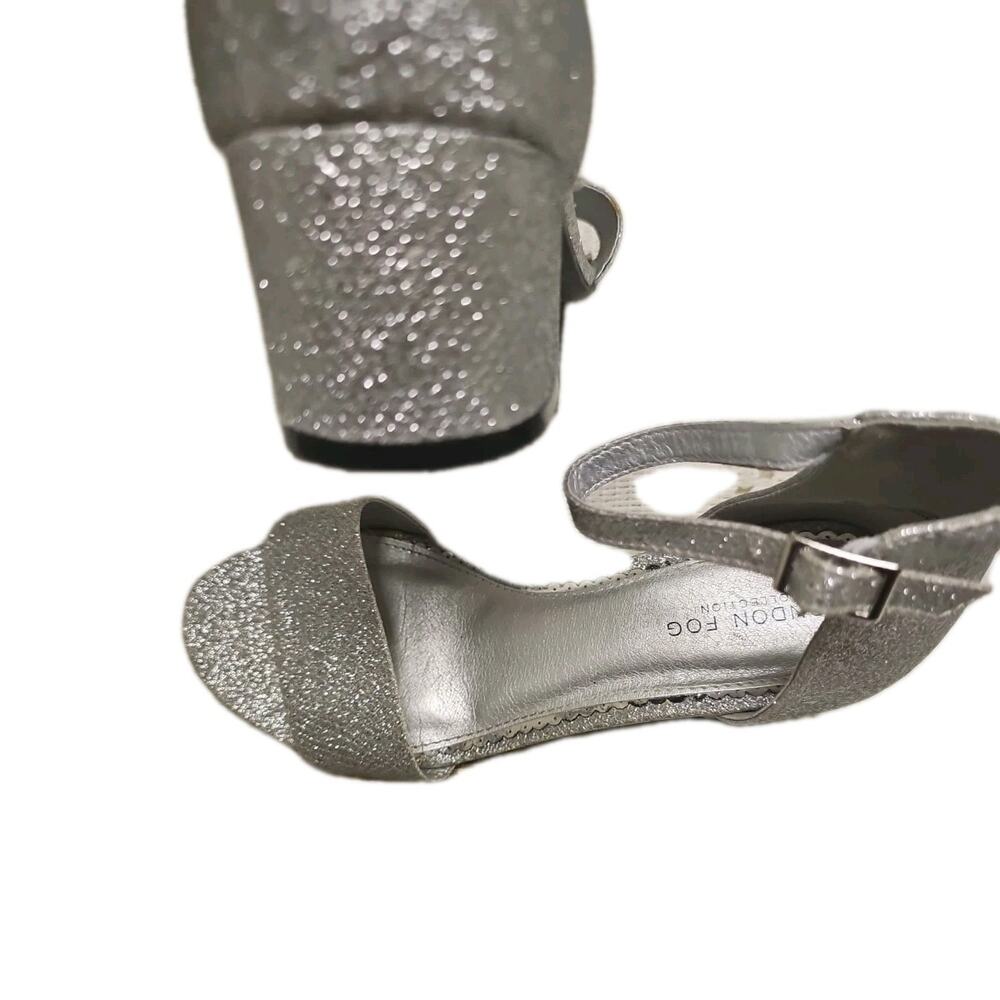 London Fog Block Heel Sandal SZ 7.5 Silver Sparkle NEW /Only Tried On - Picture 3 of 5